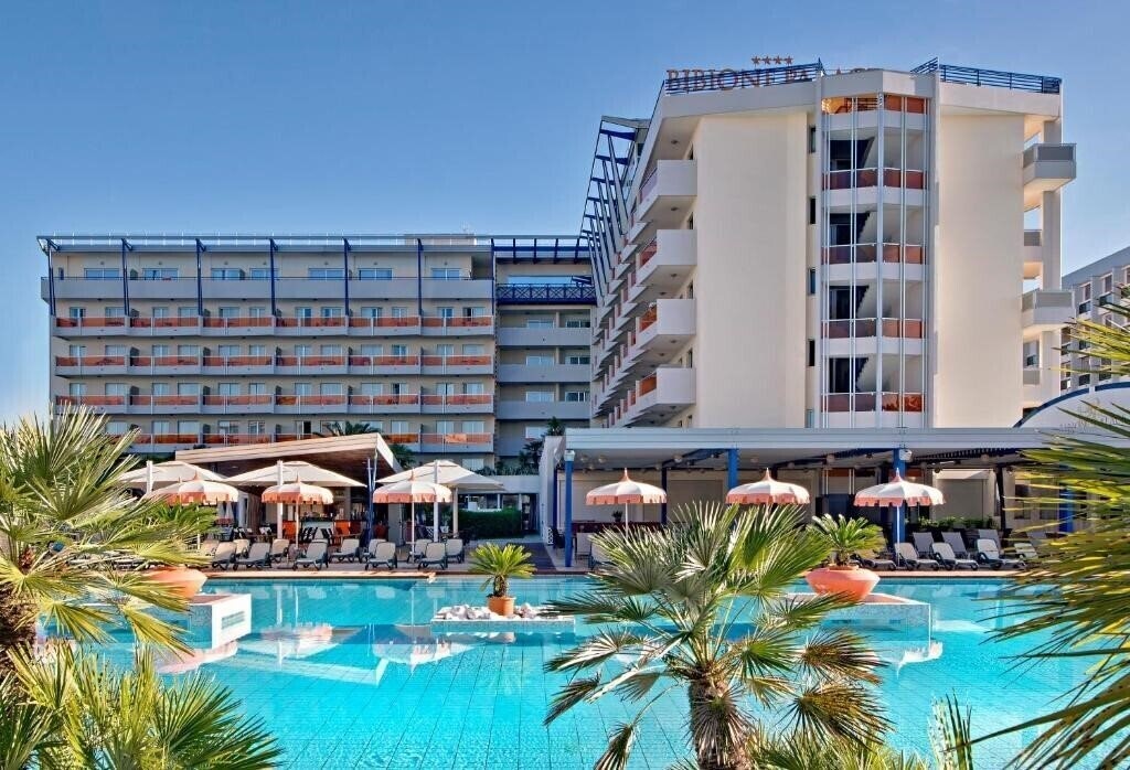 Отель Bibione Palace 4*