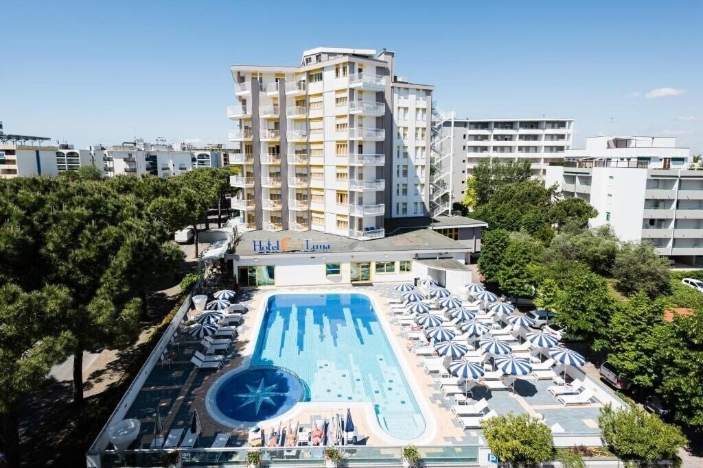 Готель Hotel Luna 4*