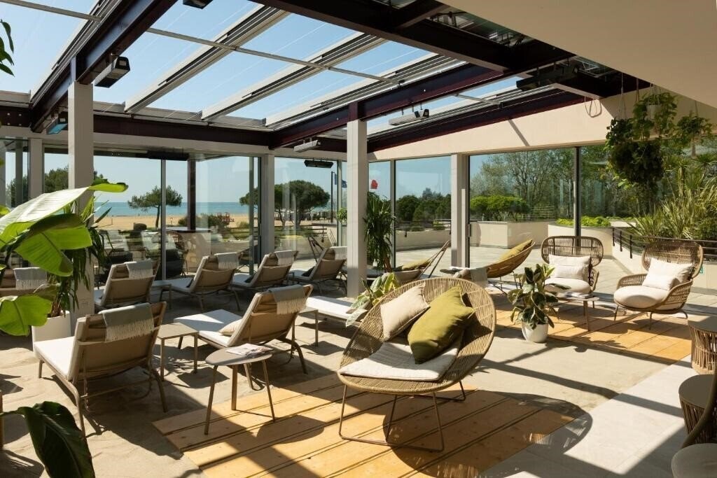 Изображение Savoy Beach Hotel Bibione (ex. Savoy Beach Hotel & Thermal SPA) 5*