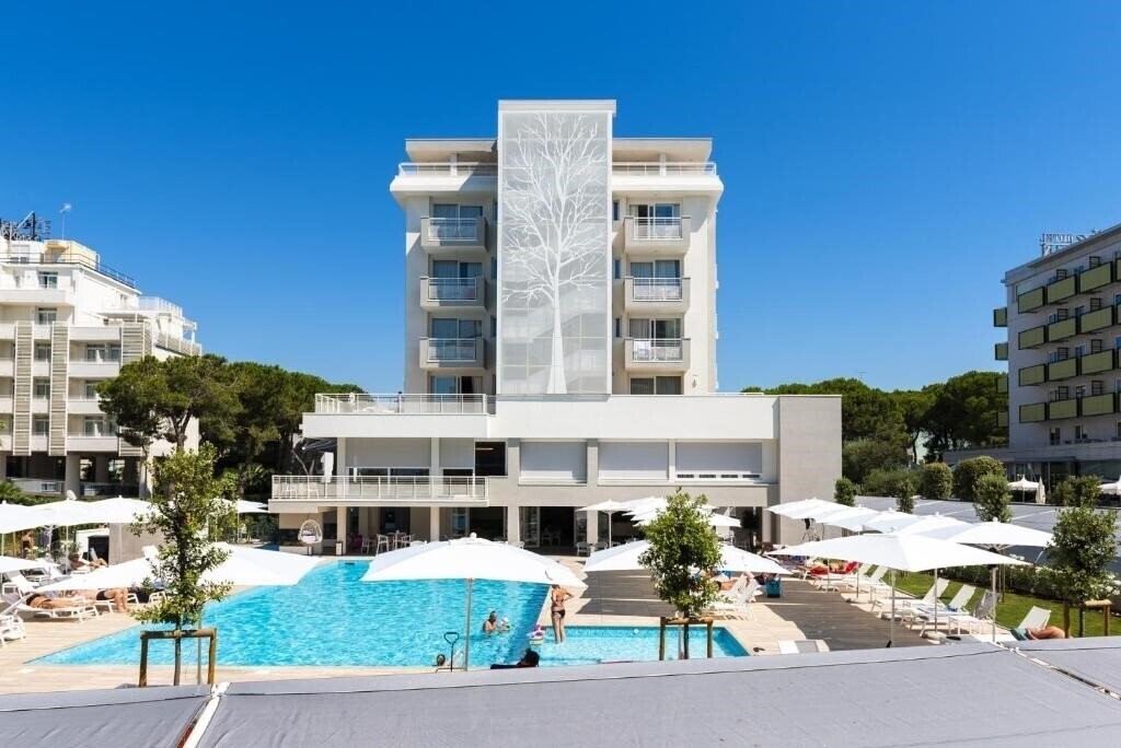 Готель Life Hotel Bibione 4*