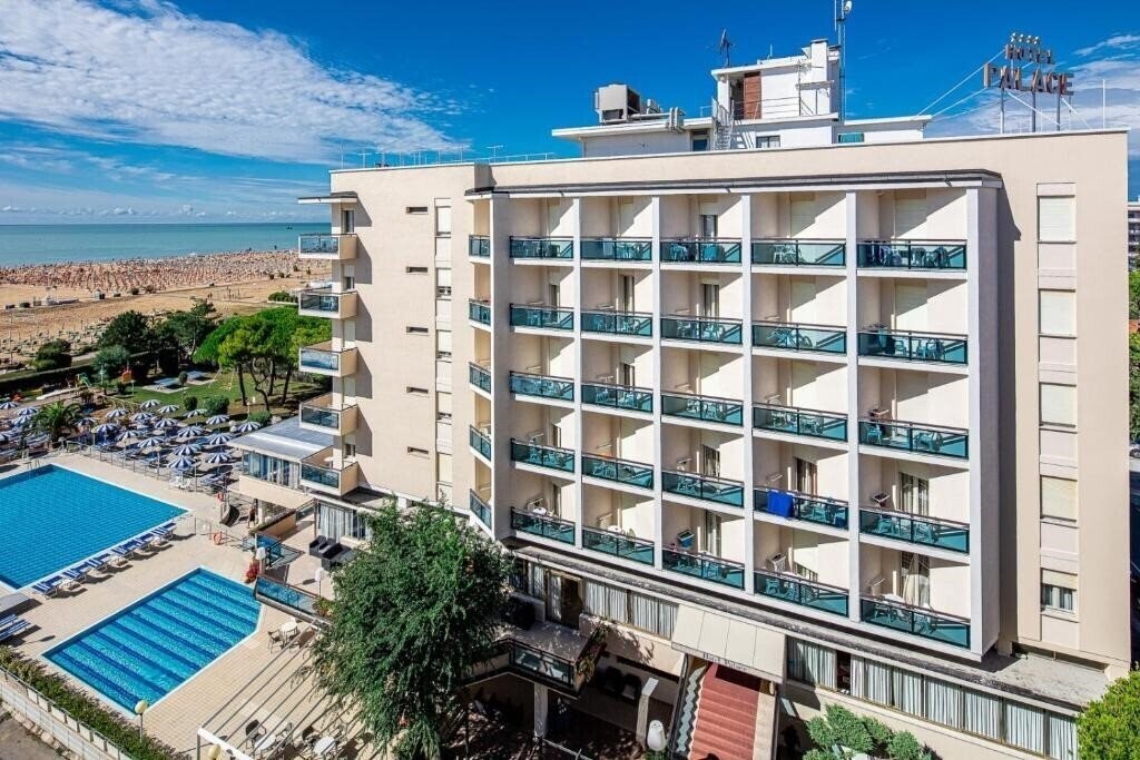 Готель Palace (Bibione) 4*