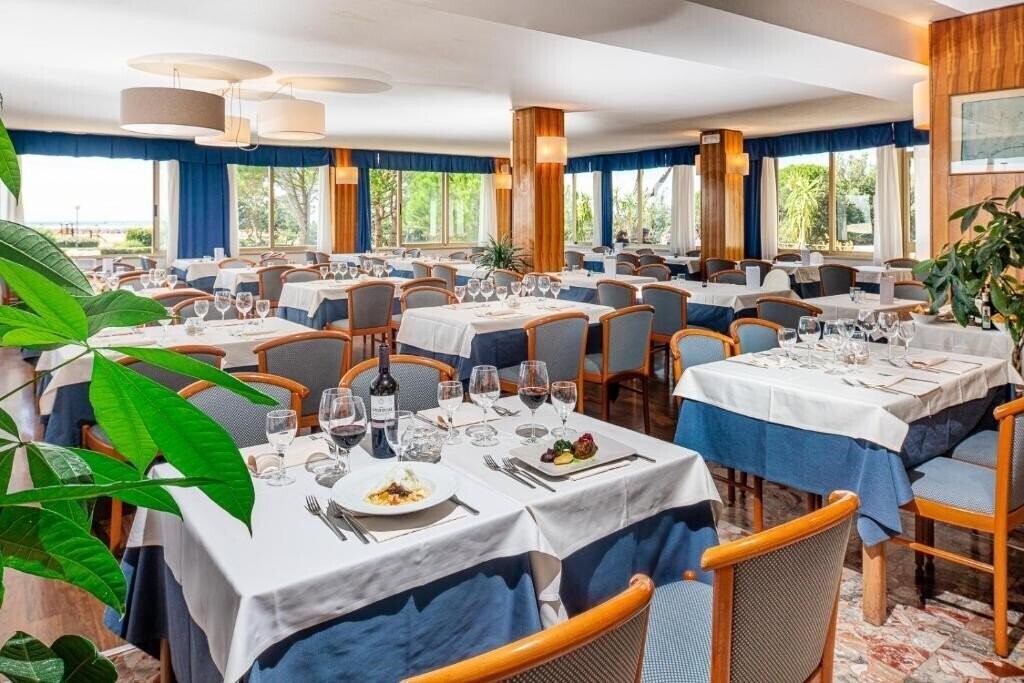 Картинка Palace (Bibione) 4*
