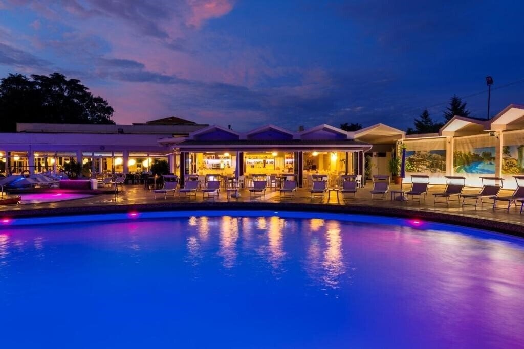Картинка Mioni Royal San 4*