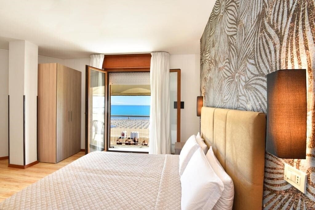 Фото Hotel Excelsior (Caorle) 3*