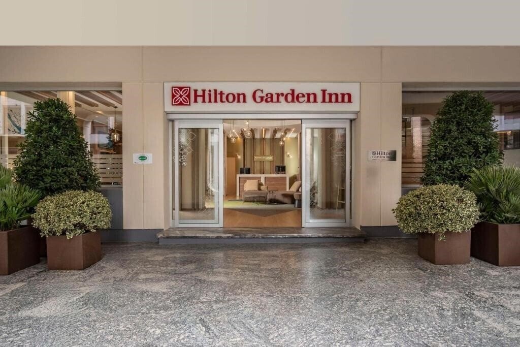 Готель Hilton Garden Inn Padova City Centre 4*