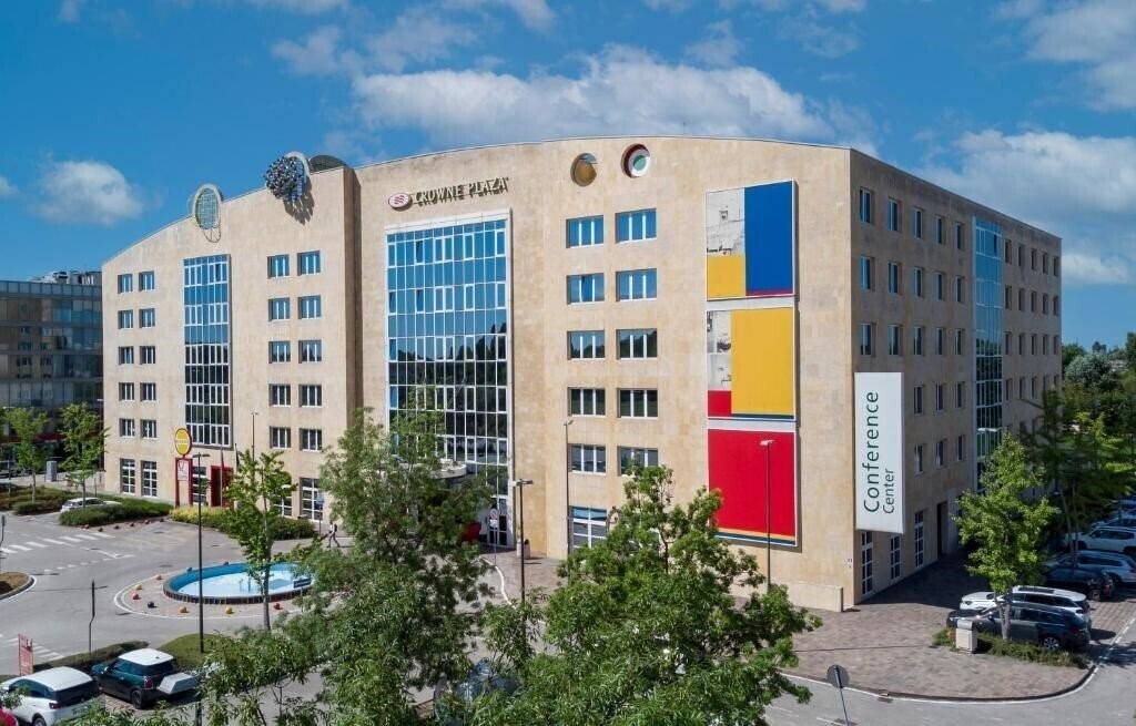 Отель Crowne Plaza Padova 4*