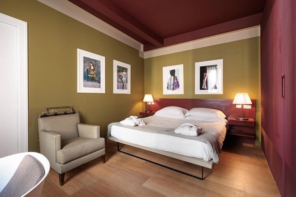 Фото Escalus Luxury Suites 4*