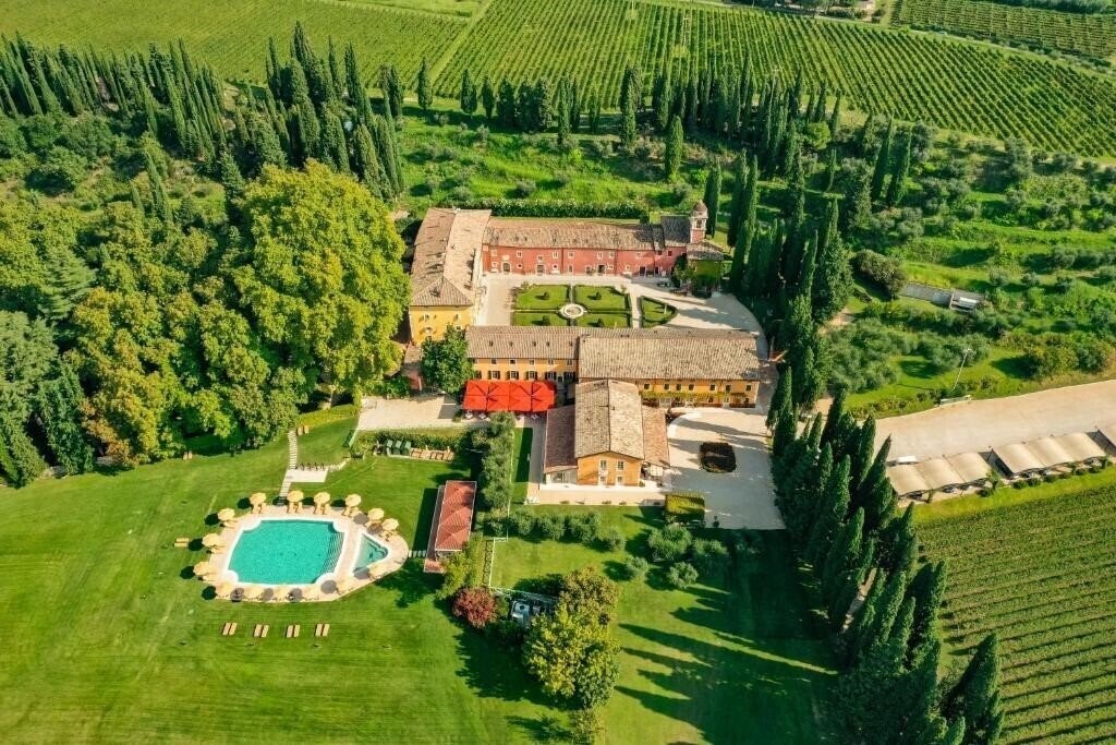 Готель Villa Cordevigo Wine Relais 5*