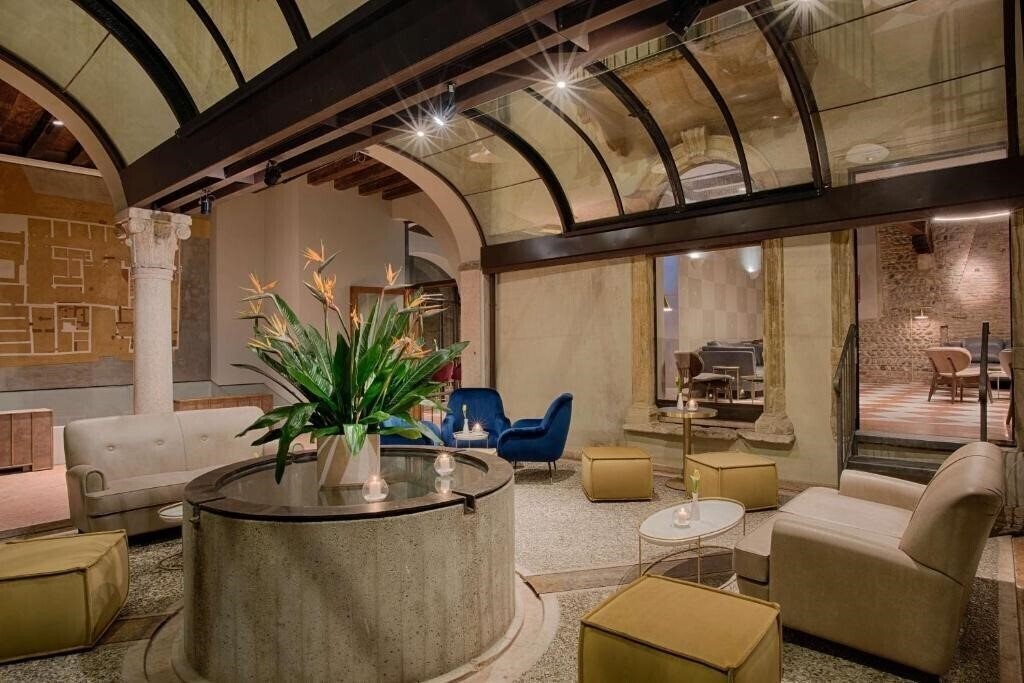 Фото NH Collection Palazzo Verona 5*