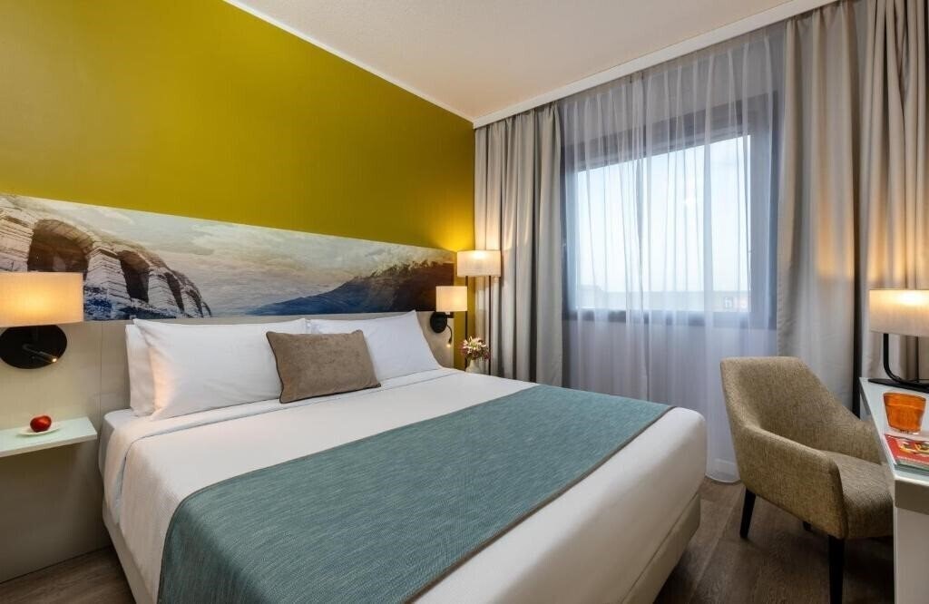 Фото Leonardo Hotel Verona 3*