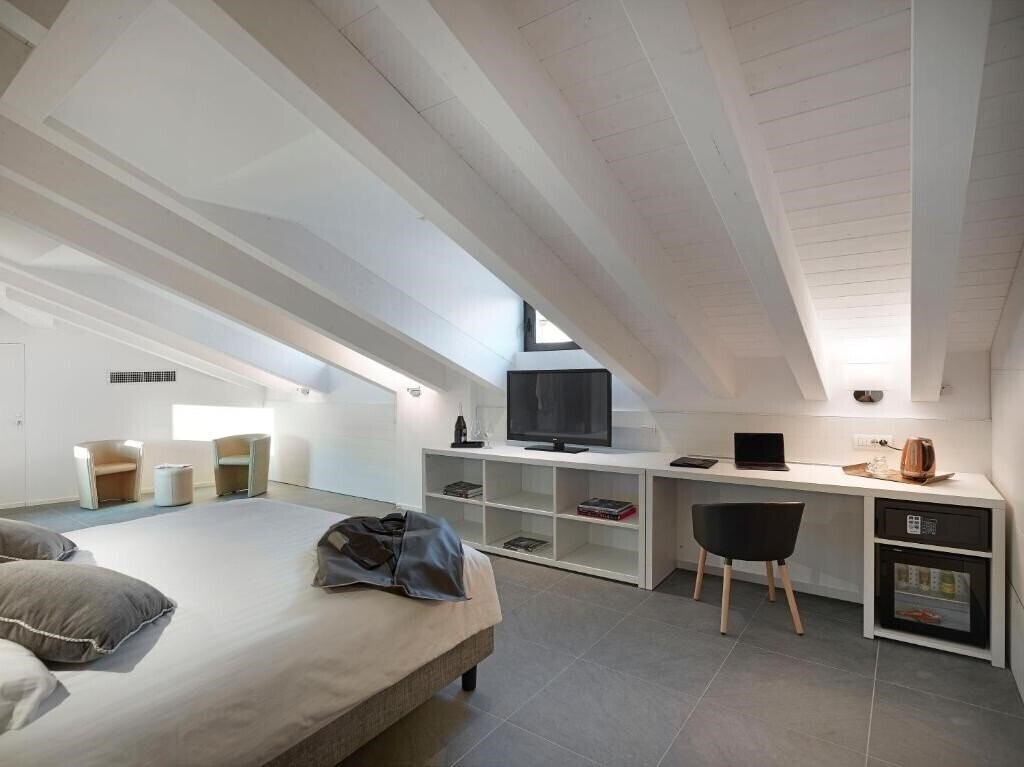 Фото Boutique Hotel Touring 3*