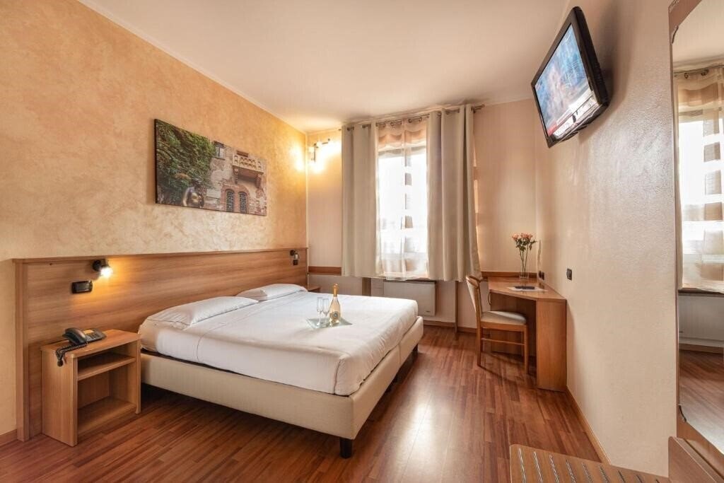 Готель Postumia Hotel Dossobuono 3*