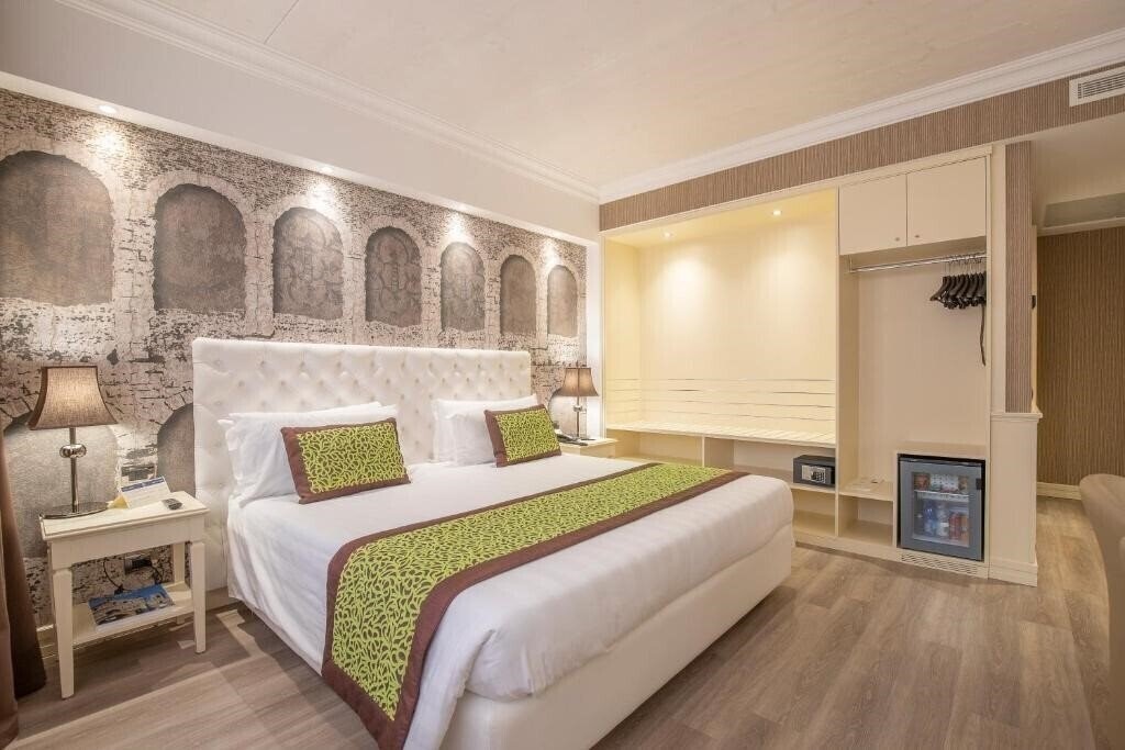 Фото Hotel Giberti 4*