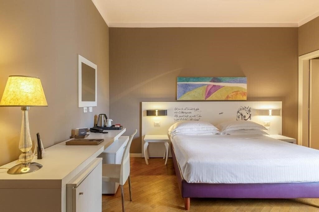 Зображення Esplanade Hotel & Residence 4*