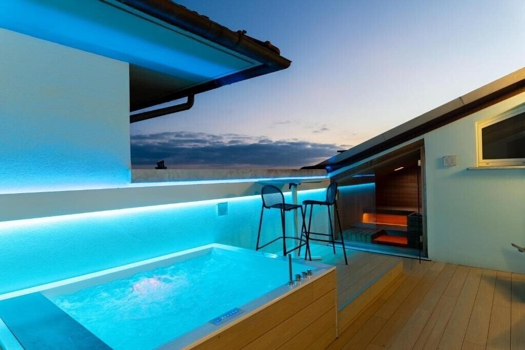 Картинка Esplanade Hotel & Residence 4*