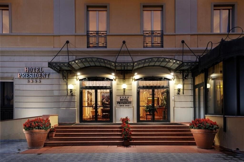 Фото Hotel President (Viareggio) 4*