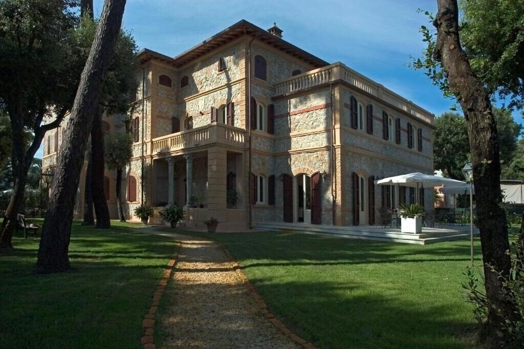 Отель Villa Signori (Marina di Pietrasanta) 4*