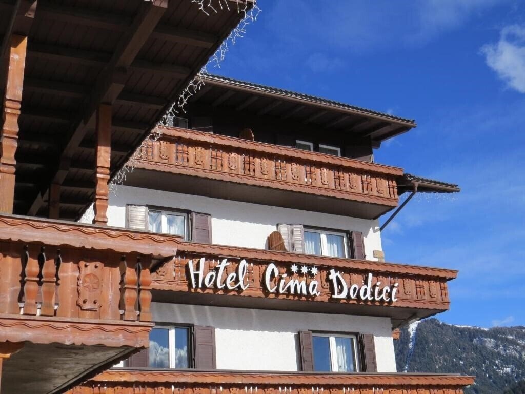 Фотографія Hotel Cima Dodici Vigo di Fassa 3*