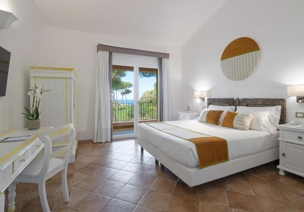 Картинка Cala Caterina 4*
