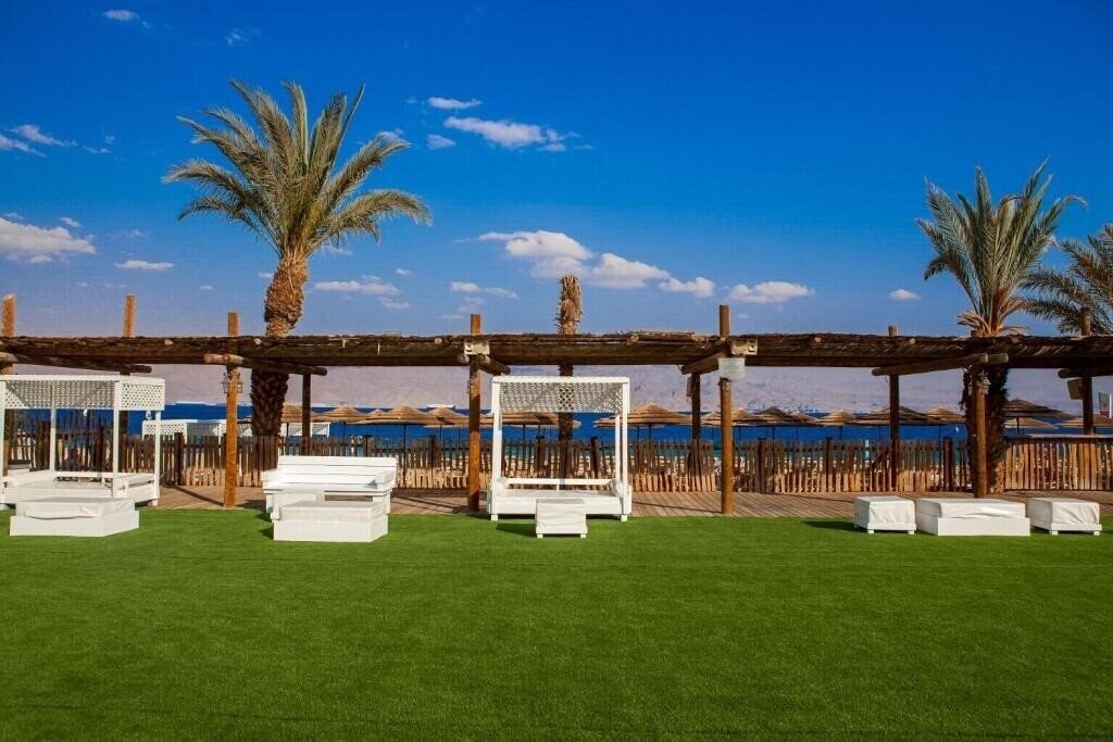 Фотографія U Coral Beach Club Eilat 5*