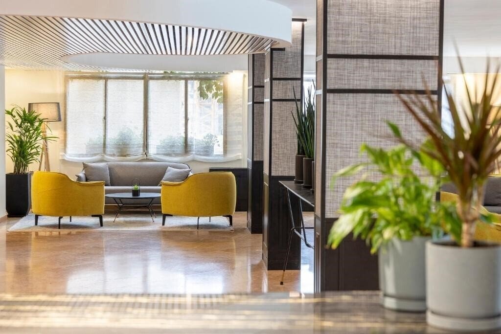 Отель Caesar Premier Jerusalem 4*