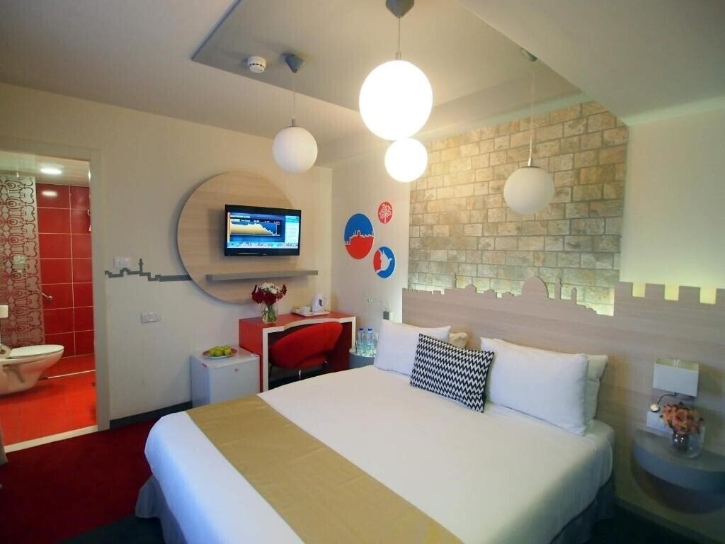 Фотографія Ibis Styles Jerusalem Sheikh Jarrah 3*