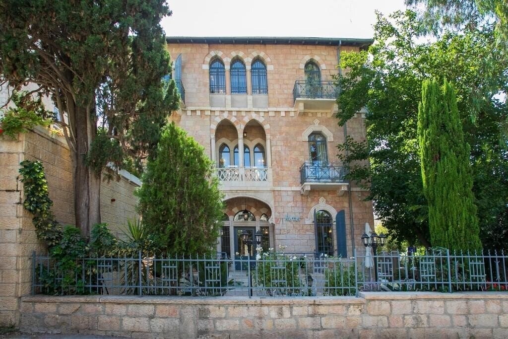 Отель Villa Brown Moshava 4*