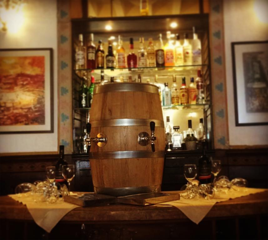 Зображення Ymca Three Arches Hotel 3*