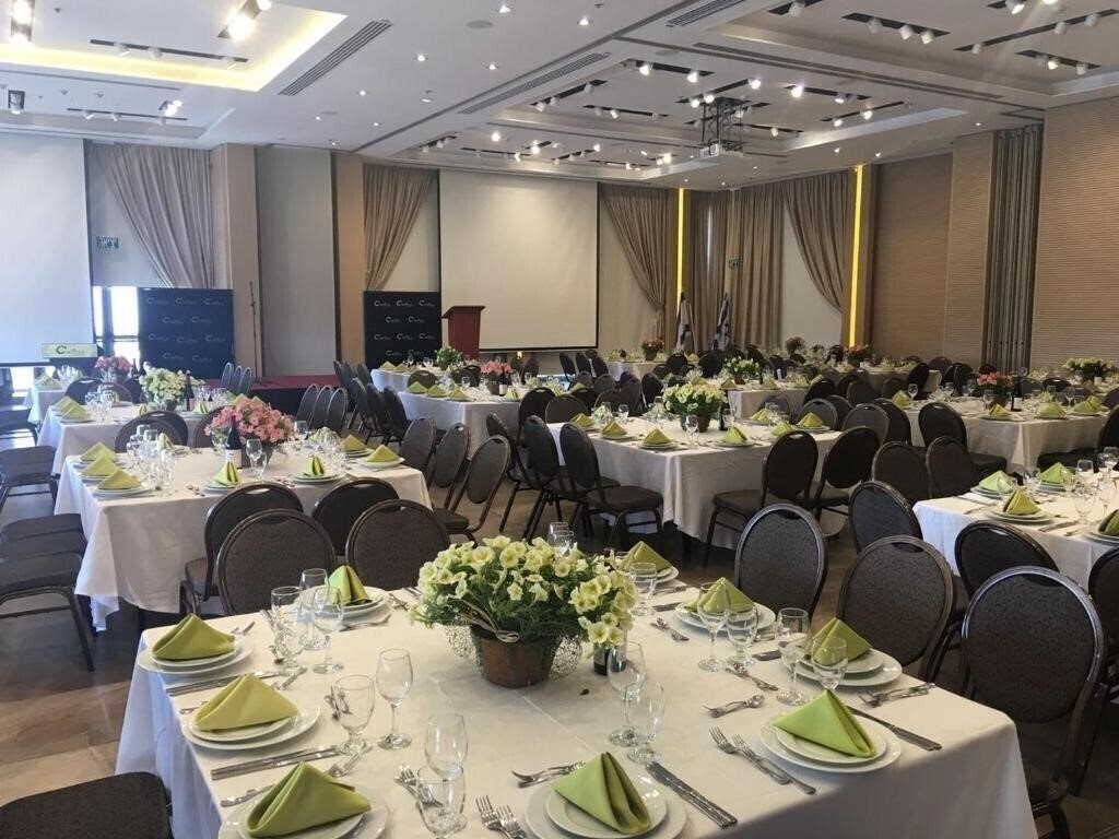 Картинка C Hotel Neve Ilan 4*