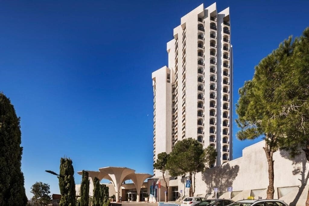 Фотографія Crowne Plaza 5*