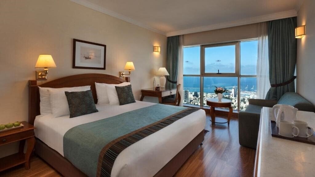 Готель Crowne Plaza Hotel Haifa 4*