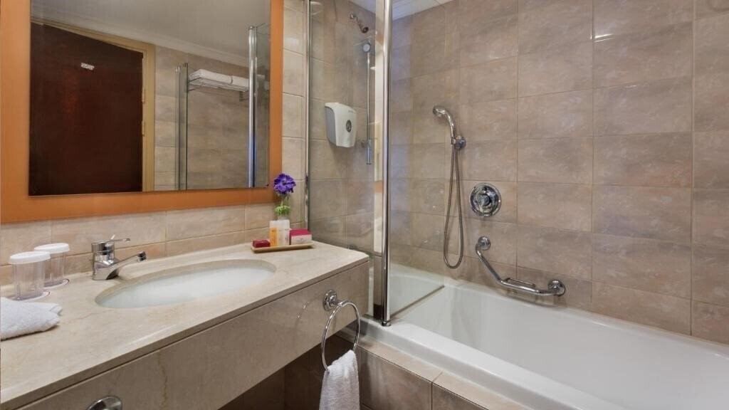Фото Crowne Plaza Hotel Haifa 4*