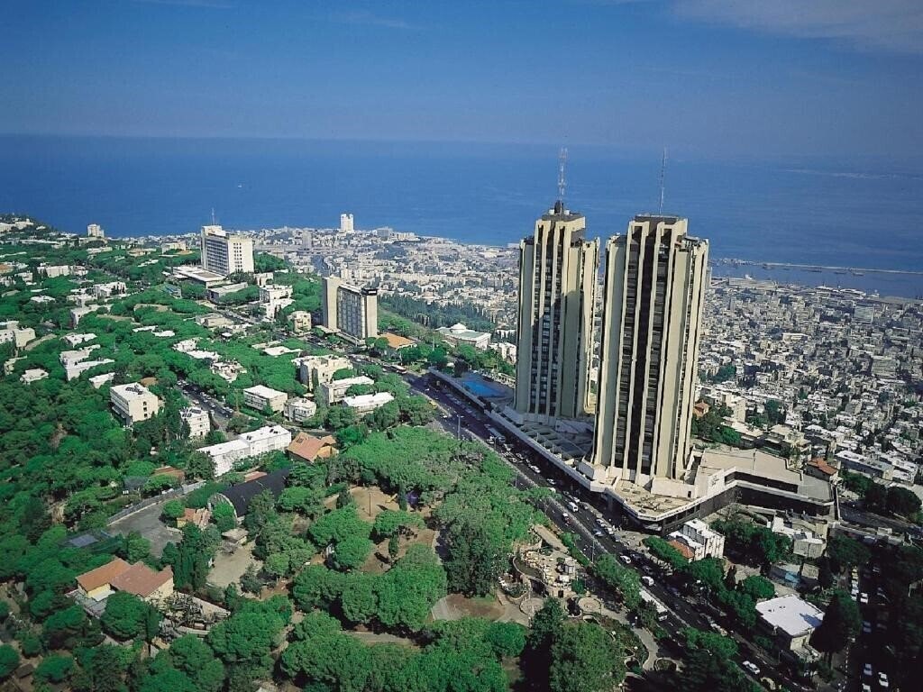 Готель Dan Panorama 4*