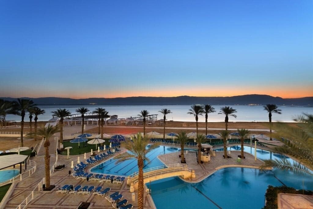 Фотографія Crowne Plaza Dead Sea 5*