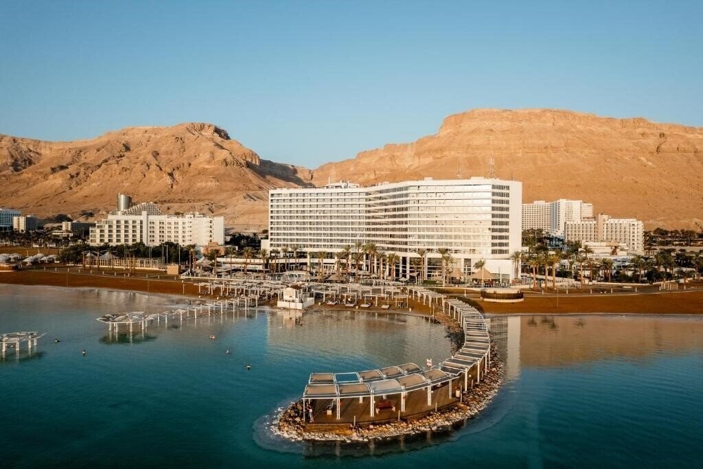 Картинка Crowne Plaza Dead Sea 5*