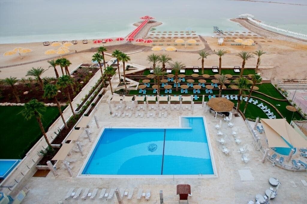 Готель Leonardo Plaza Dead Sea 4*