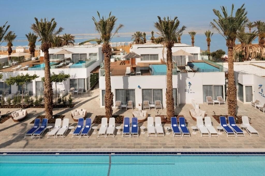 Готель Milos 5*