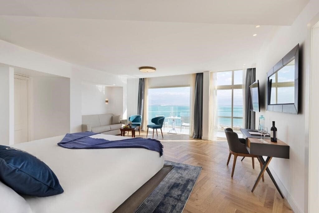 Готель Hod Dead Sea 4*