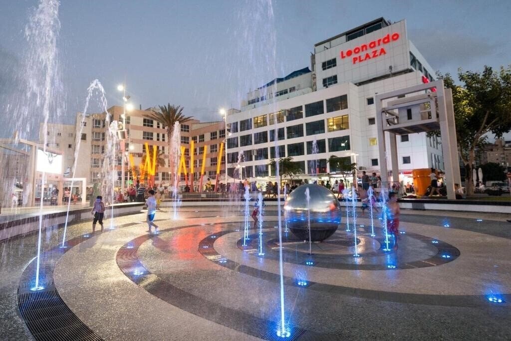 Готель Leonardo Plaza Netanya 5*