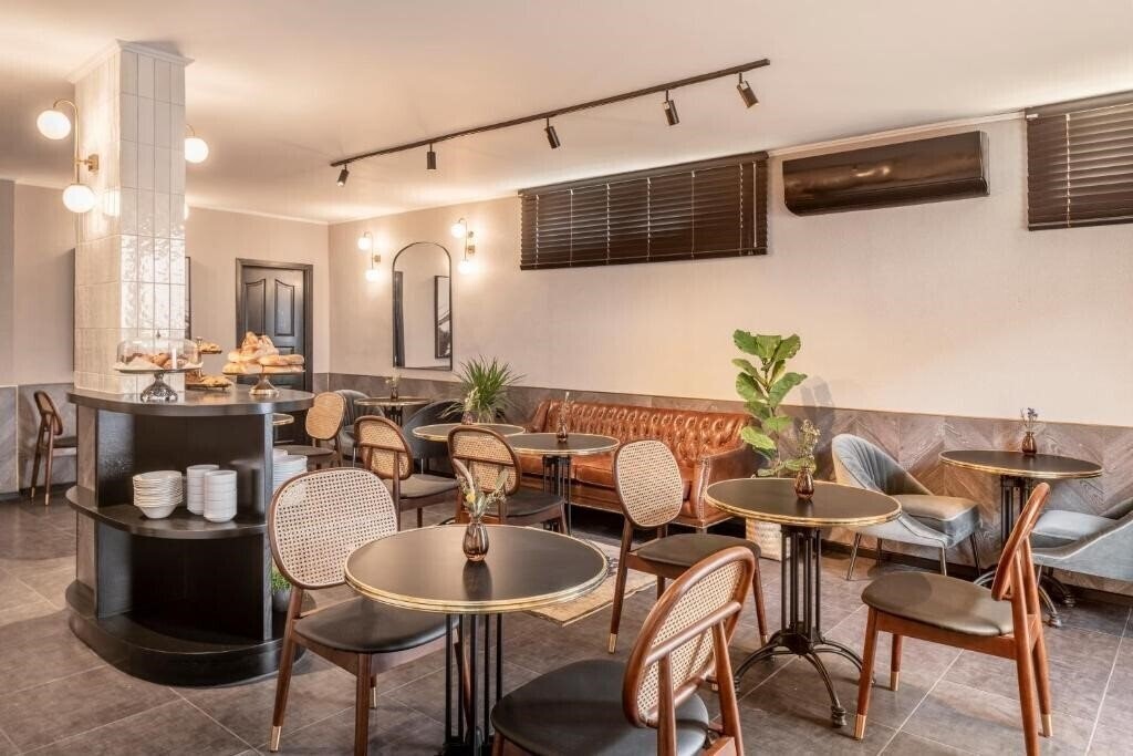 Фото Port Hotel 3*