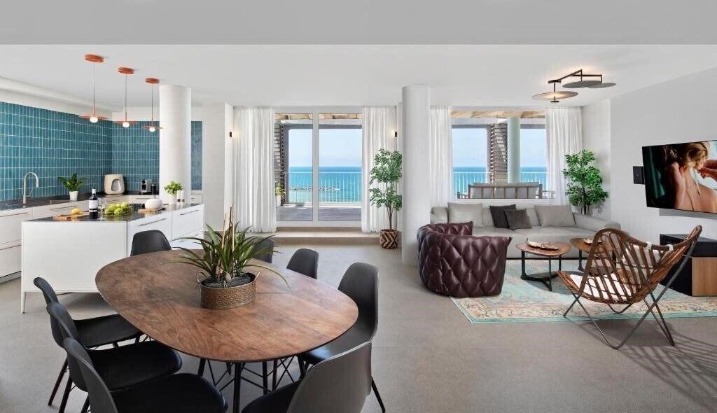 Фотографія Sea Executive Suites 4*