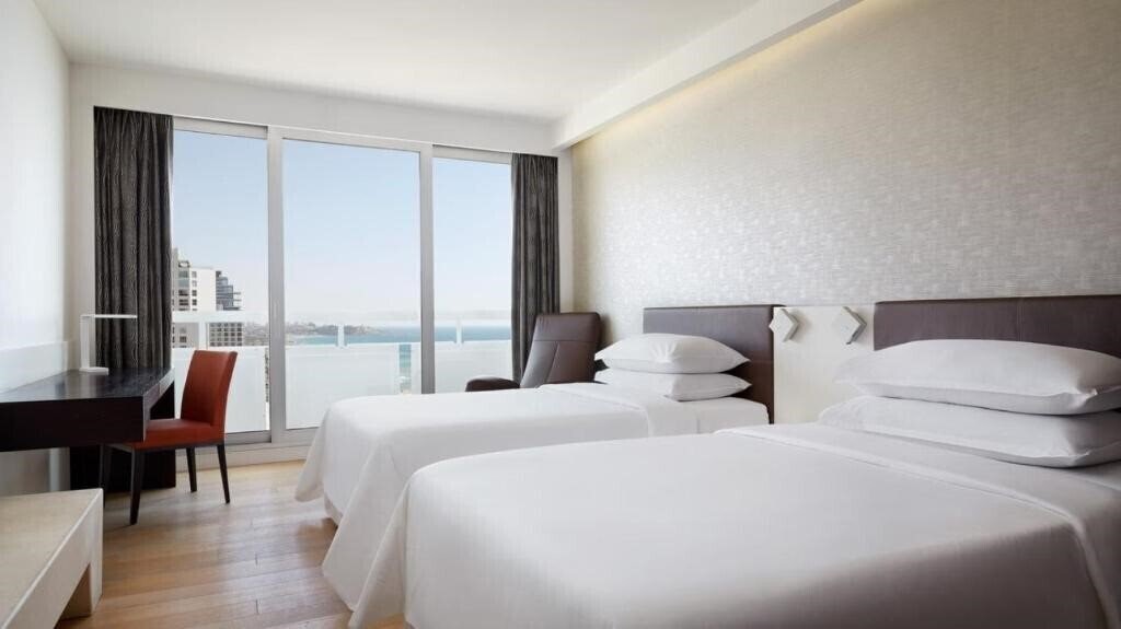 Фото Sheraton Tel Aviv Hotel 5*