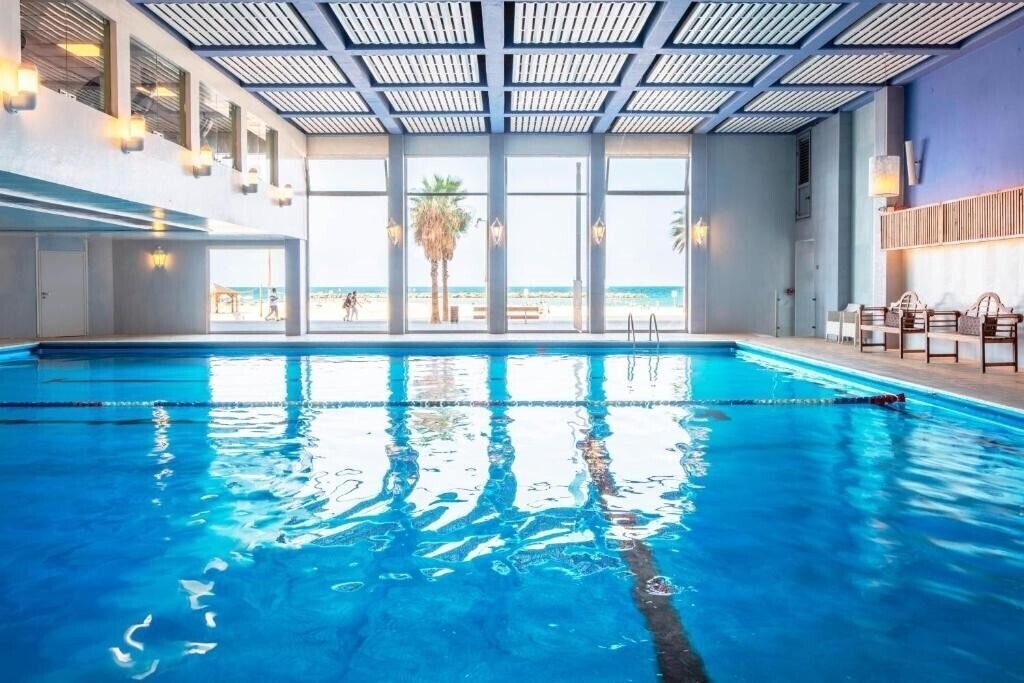 Изображение Renaissance 5*