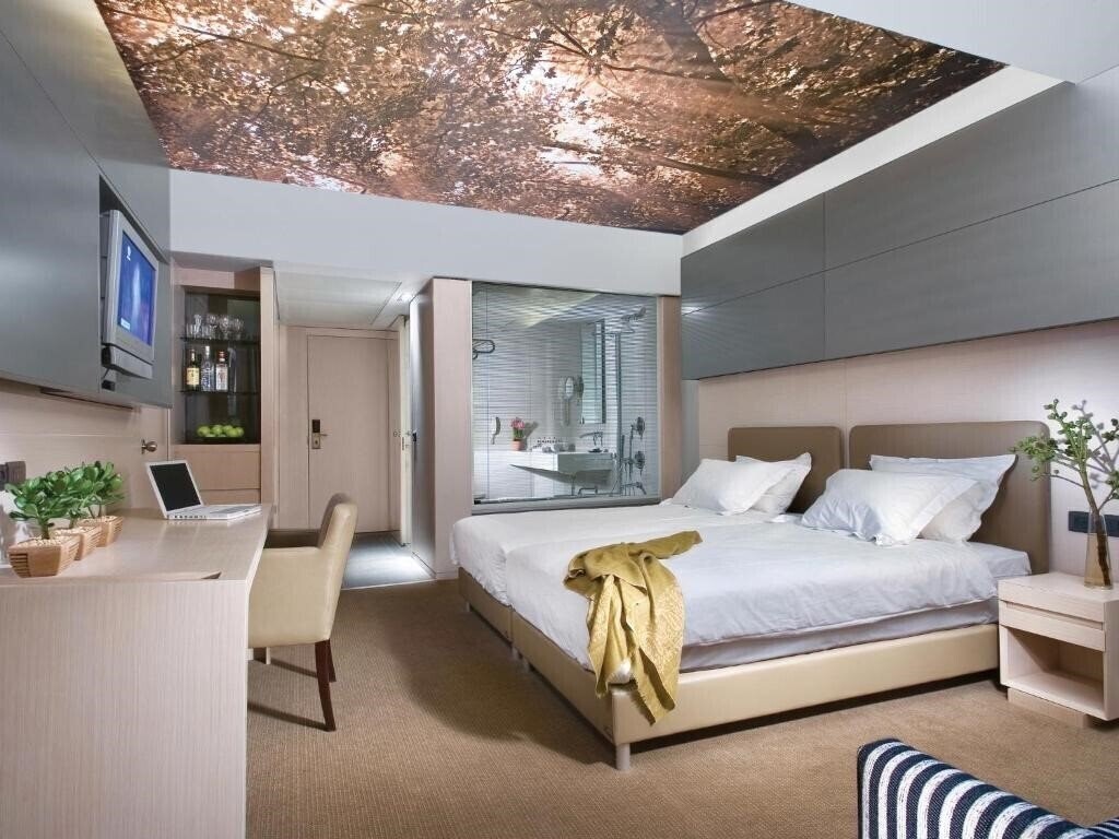 Отель Dan Hotel 5*