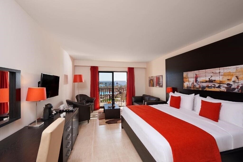 Фото Melia Llana Beach Resort & Spa 5*