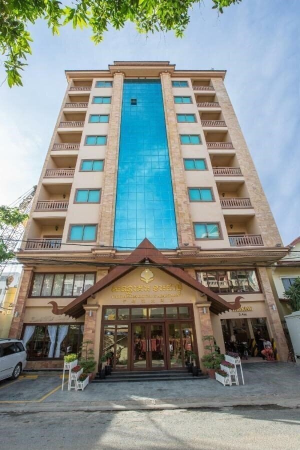 Отель Cardamom Hotel 3*