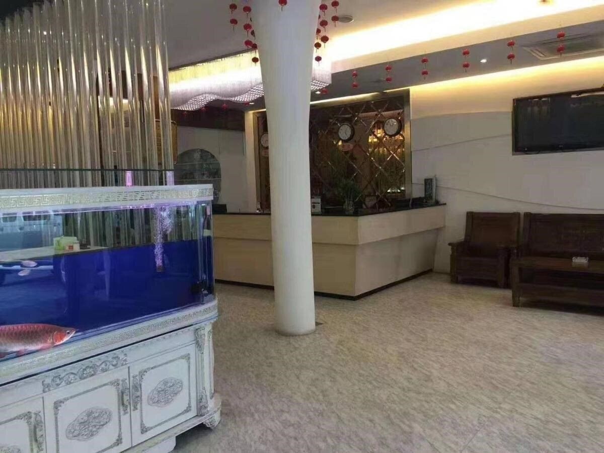 Готель Lebiz Hotel And Library 4*