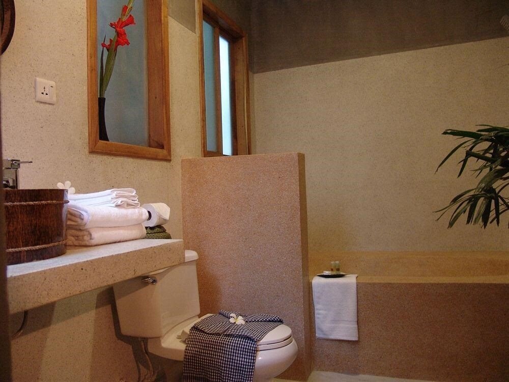 Фотография Frangipani Fine Arts 3*