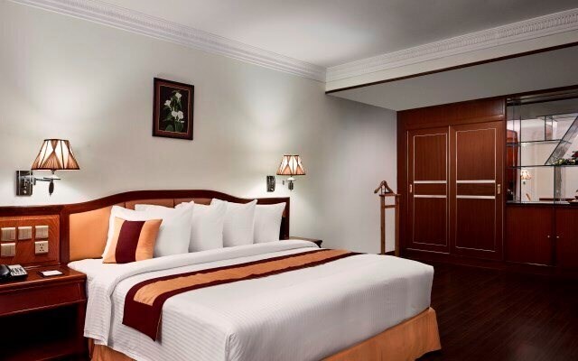 Зображення Casa Hotel Phnom Penh (ex. Phnom Penh Hotel) 4*