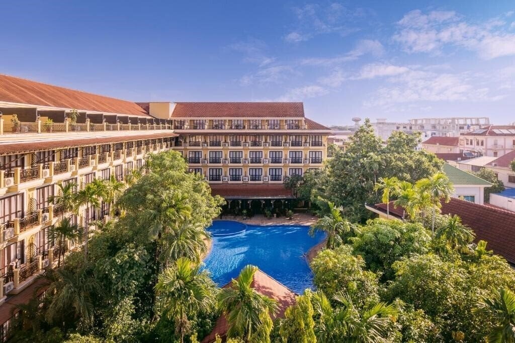 Готель Angkor Paradise 4*